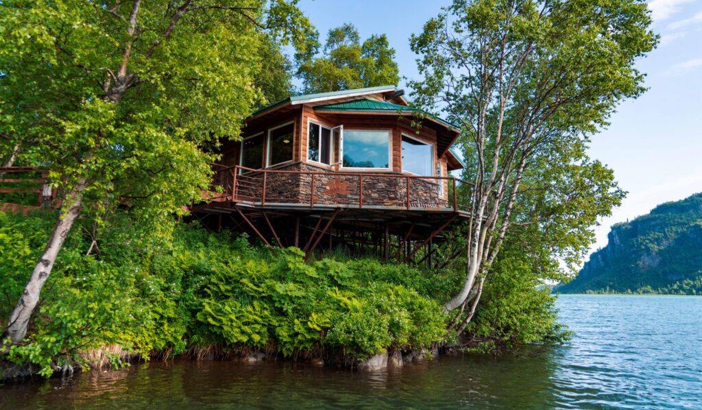 Redoubt Bay Lodge