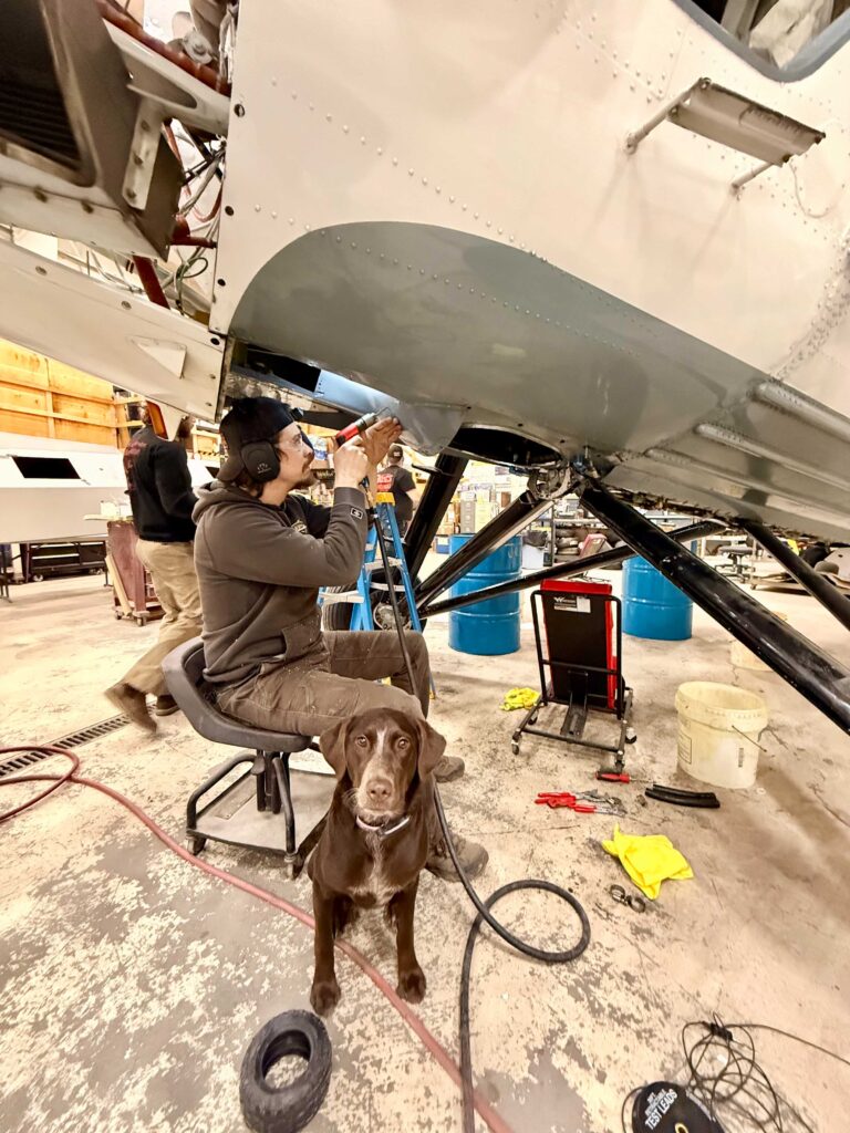 De Havilland Otter in maintenance